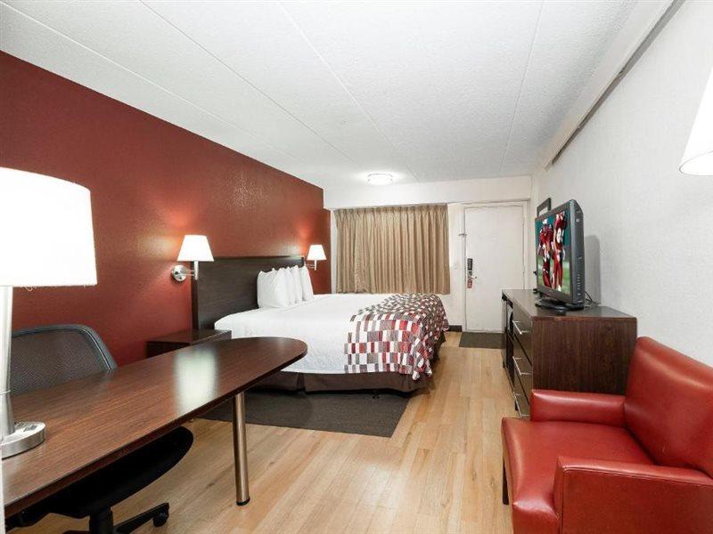 Travelodge By Wyndham Peoria Exterior photo