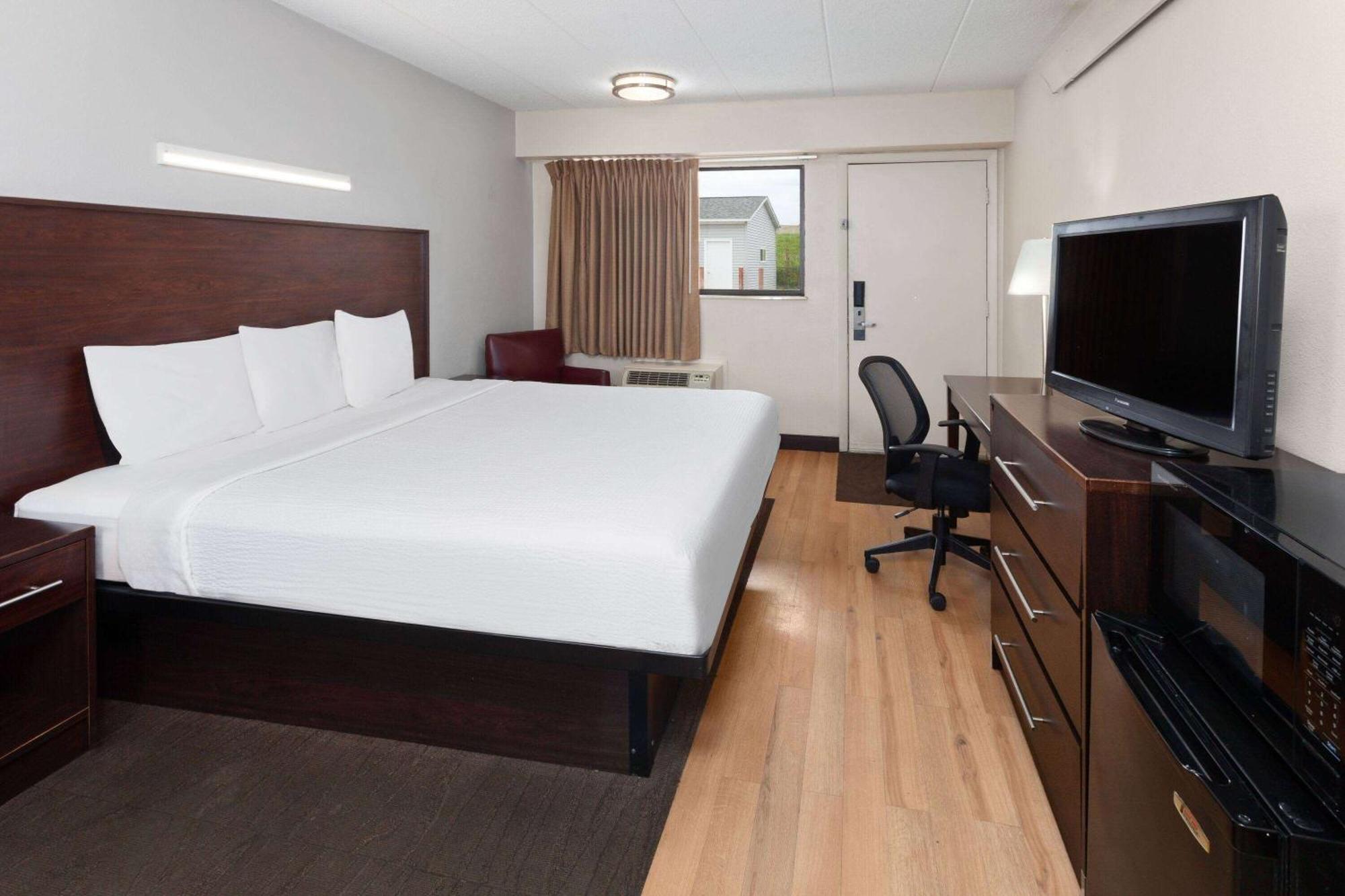Travelodge By Wyndham Peoria Exterior photo